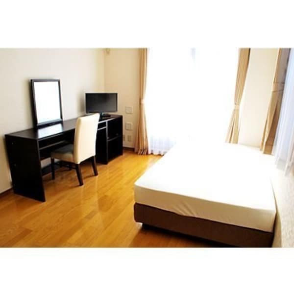 寝室(賃料UPで家具家電付きセットアップ賃貸！)