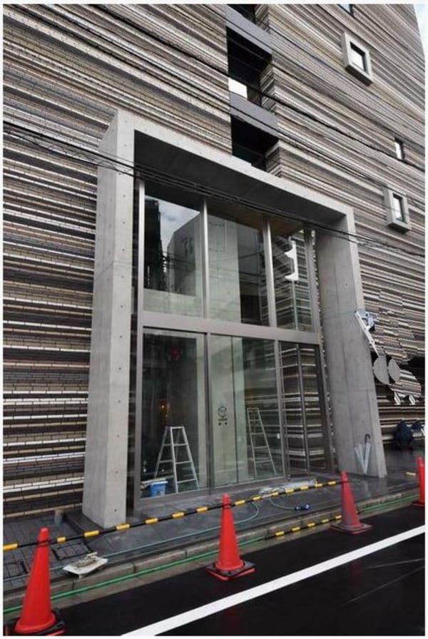 エントランス(☆仲介手数料は賃料の半月+消費税にてご紹介☆)