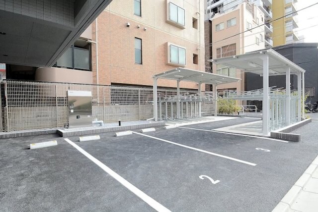 物件外観写真4　(駐輪場)