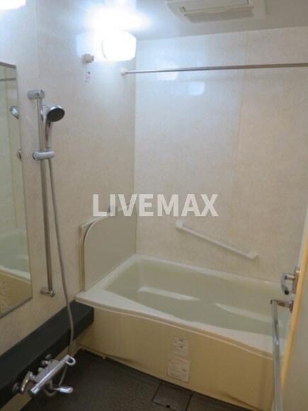 物件内観写真7　(日々の暮らしに欠かせないお風呂です)