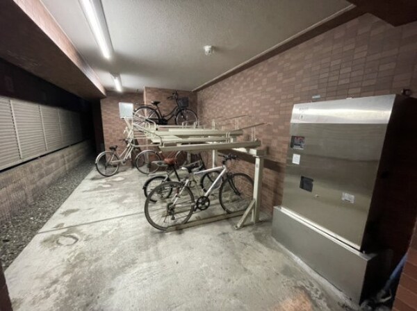 駐車場(駐輪場)