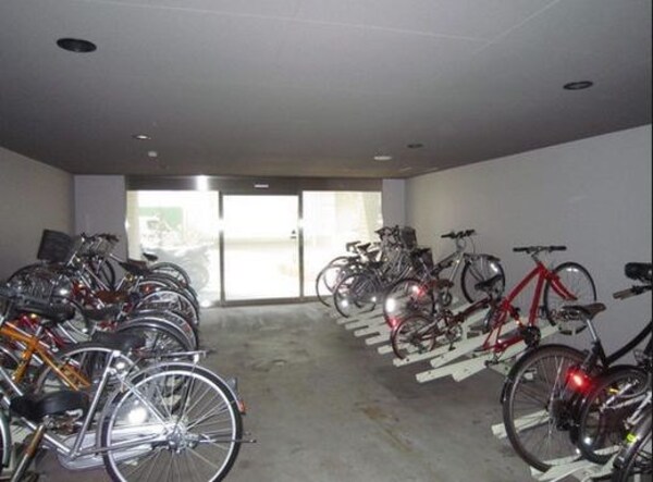 駐車場(駐輪場)