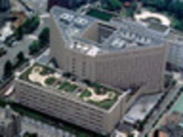 周辺環境(聖路加国際病院 737m)