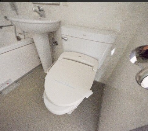 物件内観写真9　(別号室参考写真)