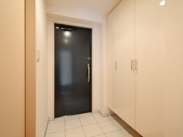 玄関(　★《見学予約受け付け中》設備充実のハイグレード賃貸マンショ)