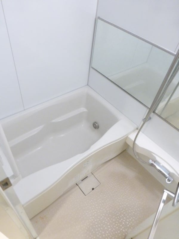 浴室(★《見学予約受け付け中》設備充実の賃貸マンションです。お気軽)