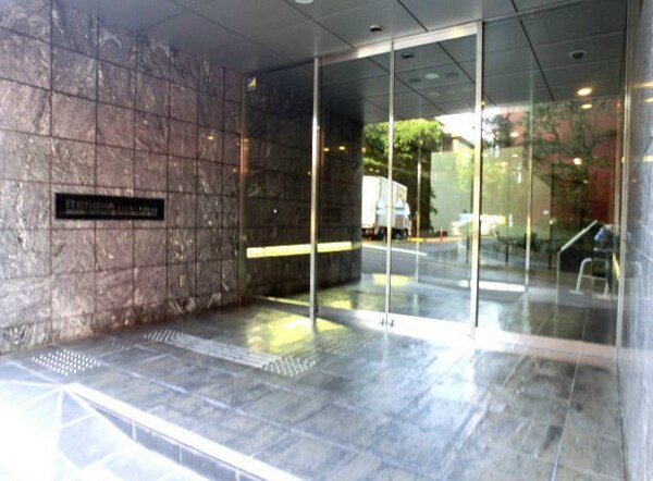 エントランス(　★《見学予約受け付け中》設備充実のハイグレード賃貸マンショ)