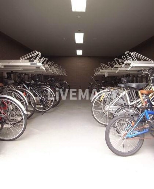 建物設備(～自転車は駐輪場へ～)