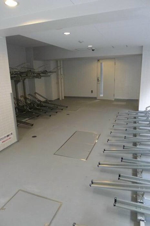 建物設備(駐輪場)