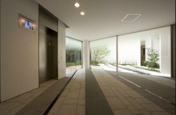 ロビー・ラウンジ