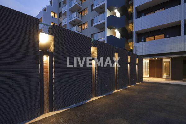 エントランス(★《見学予約受け付け中》設備充実のハイグレード賃貸マンション)