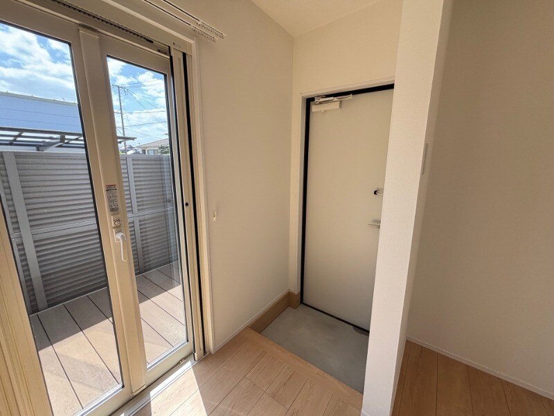 物件内観写真2　(別号室)