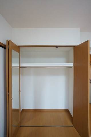 物件内観写真11　(別号室)