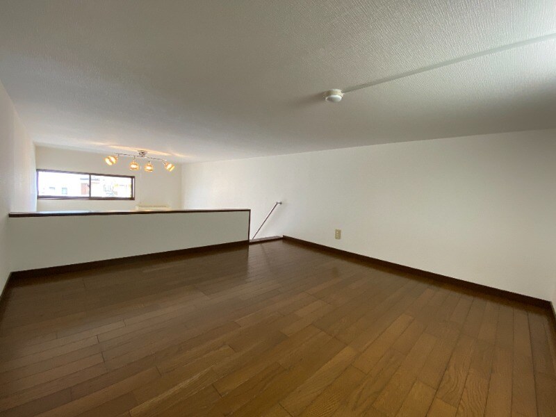 物件内観写真5　(別号室)