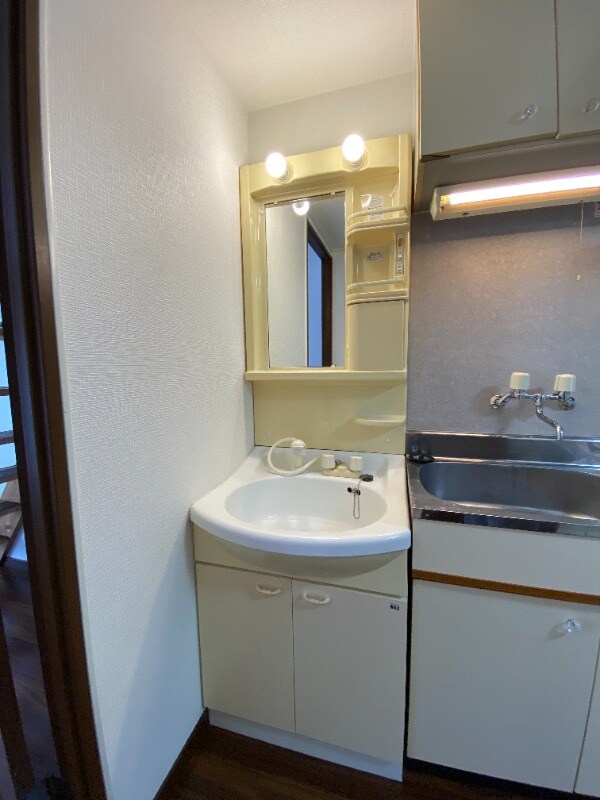 物件内観写真9　(別号室)