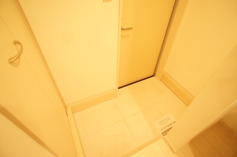 物件内観写真2　(別号室)