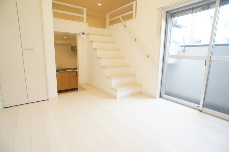 物件内観写真5　(別号室)