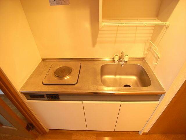 物件内観写真2　(別号室)