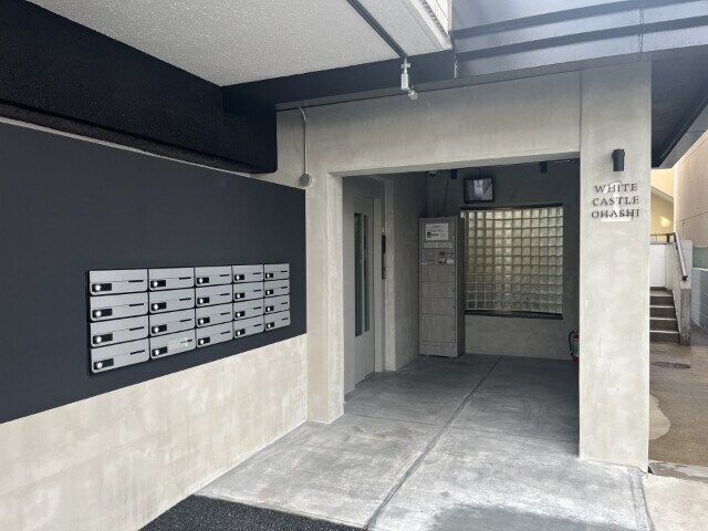 物件外観写真2　(エントランス)