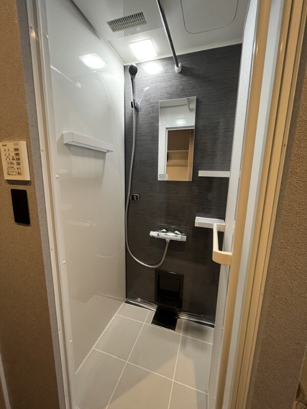 物件内観写真8　(別号室)