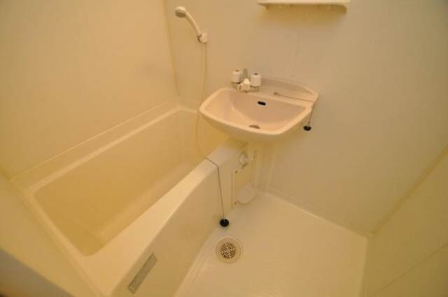 物件内観写真6　(同型イメージ)