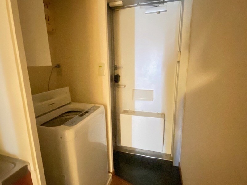 物件内観写真2　(別号室)