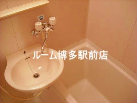 物件内観写真5　(バスルーム)