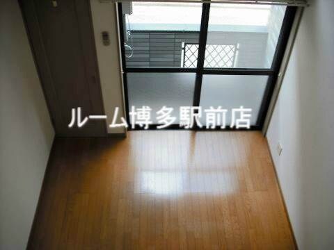 物件内観写真8　(ロフトからの眺め。)