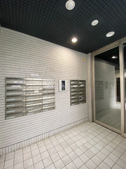 物件外観写真2　(エントランス)