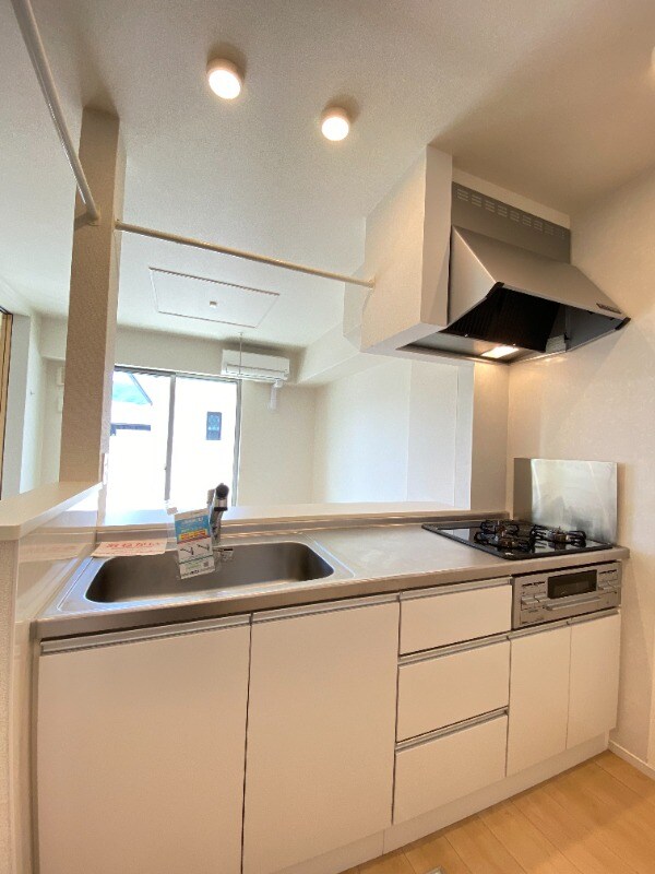 物件内観写真5　(同型イメージ)