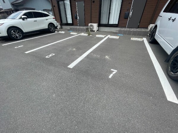 駐車場(駐車場)