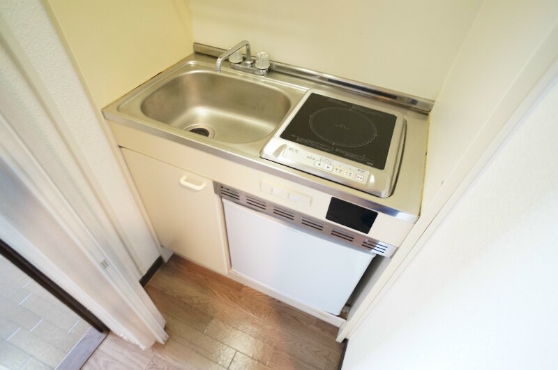 物件内観写真2　(別号室)