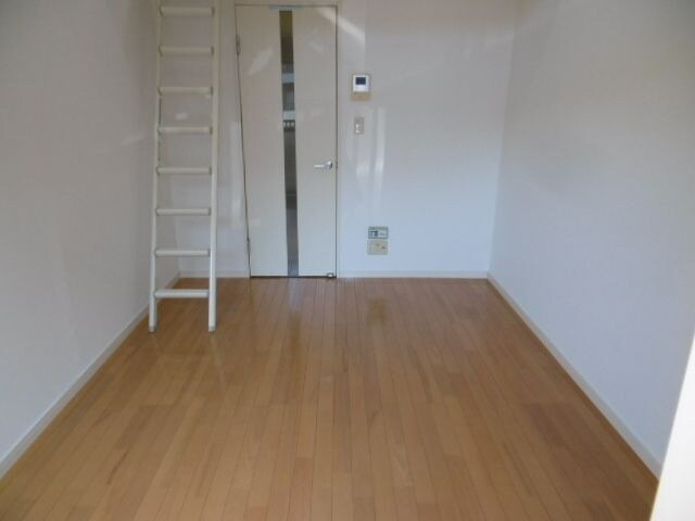 物件内観写真3　(別号室イメージ)