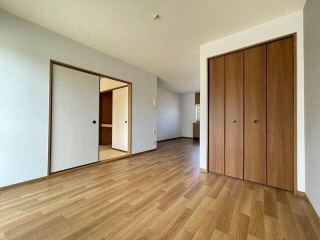 物件内観写真4　(別部屋写真)