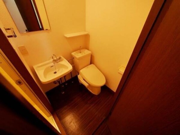 トイレ(別号室イメージ)