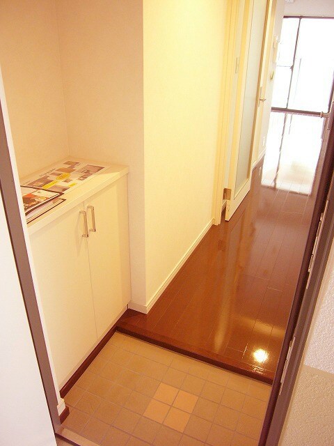 物件内観写真2　(別号室)