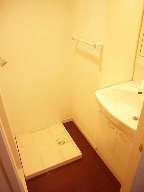 物件内観写真9　(別号室)