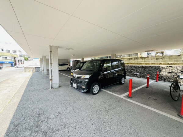 駐車場(駐車場)