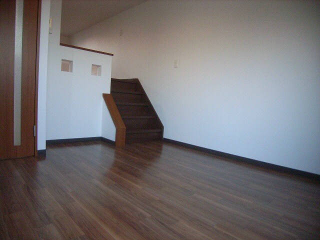 物件内観写真3　(別号室)