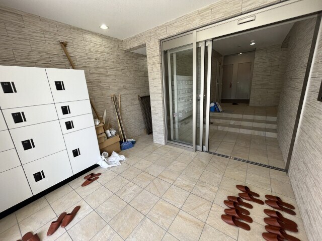 物件外観写真2　(エントランス)