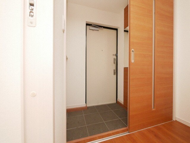 物件内観写真2　(別号室イメージ)