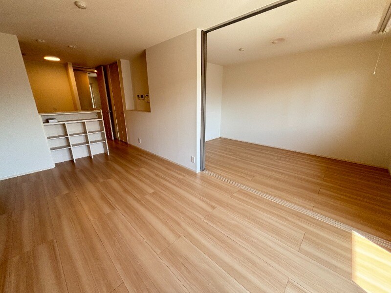 物件内観写真3　(同型イメージ)