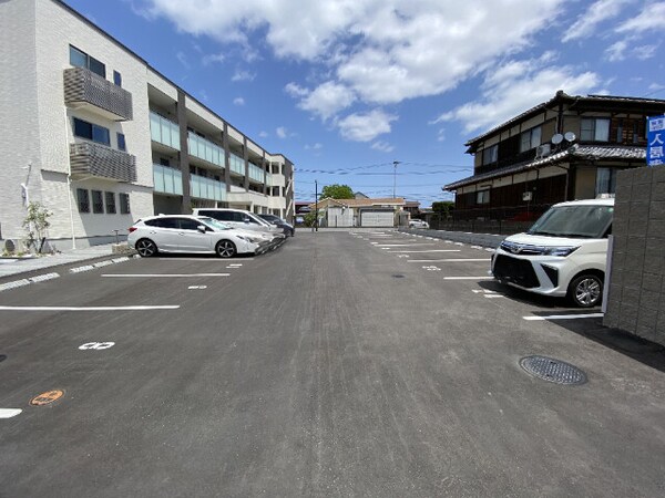 駐車場(駐車場)