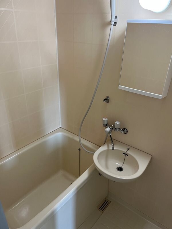 物件内観写真5　(別号室)