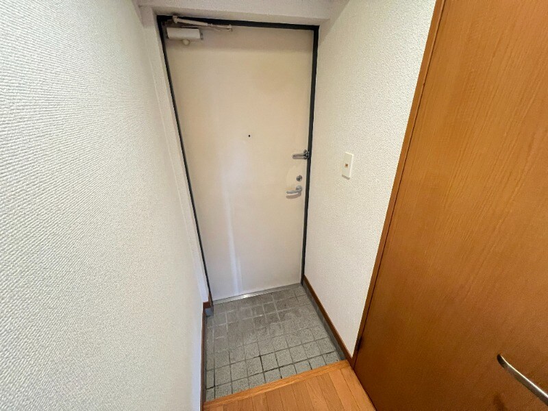 物件内観写真8　(別号室)