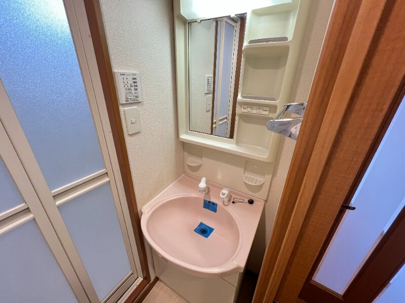 物件内観写真10　(別号室)