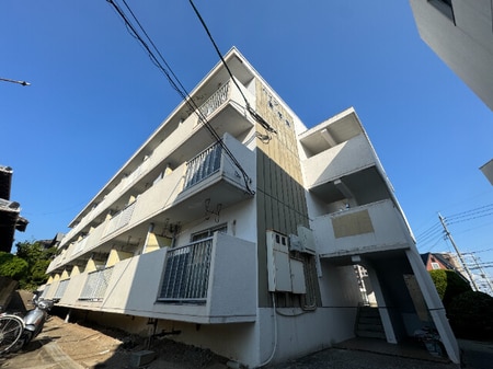 ハイツ新宮苑外観写真