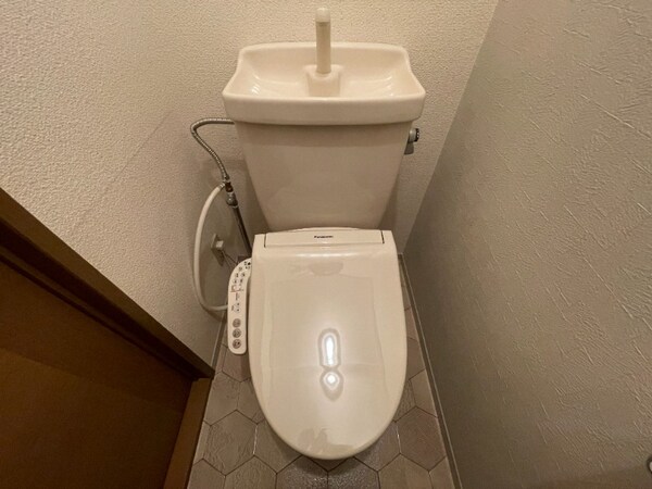 トイレ(別号室)