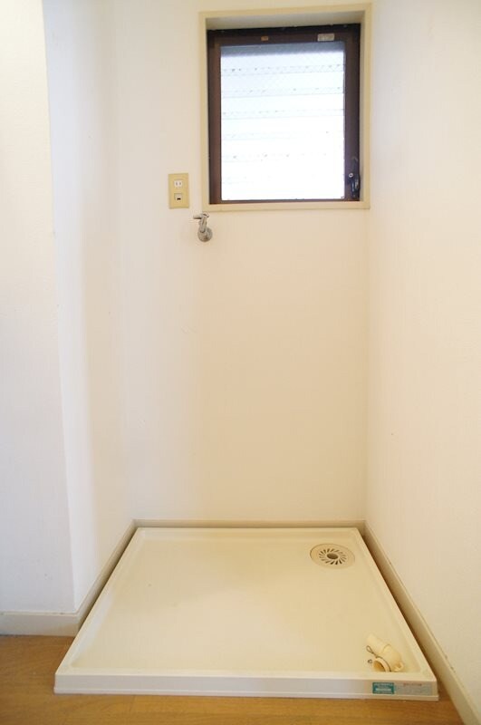 物件内観写真12　(別号室)