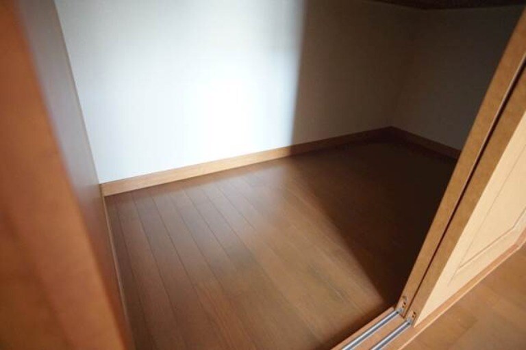 物件内観写真12　(別号室)